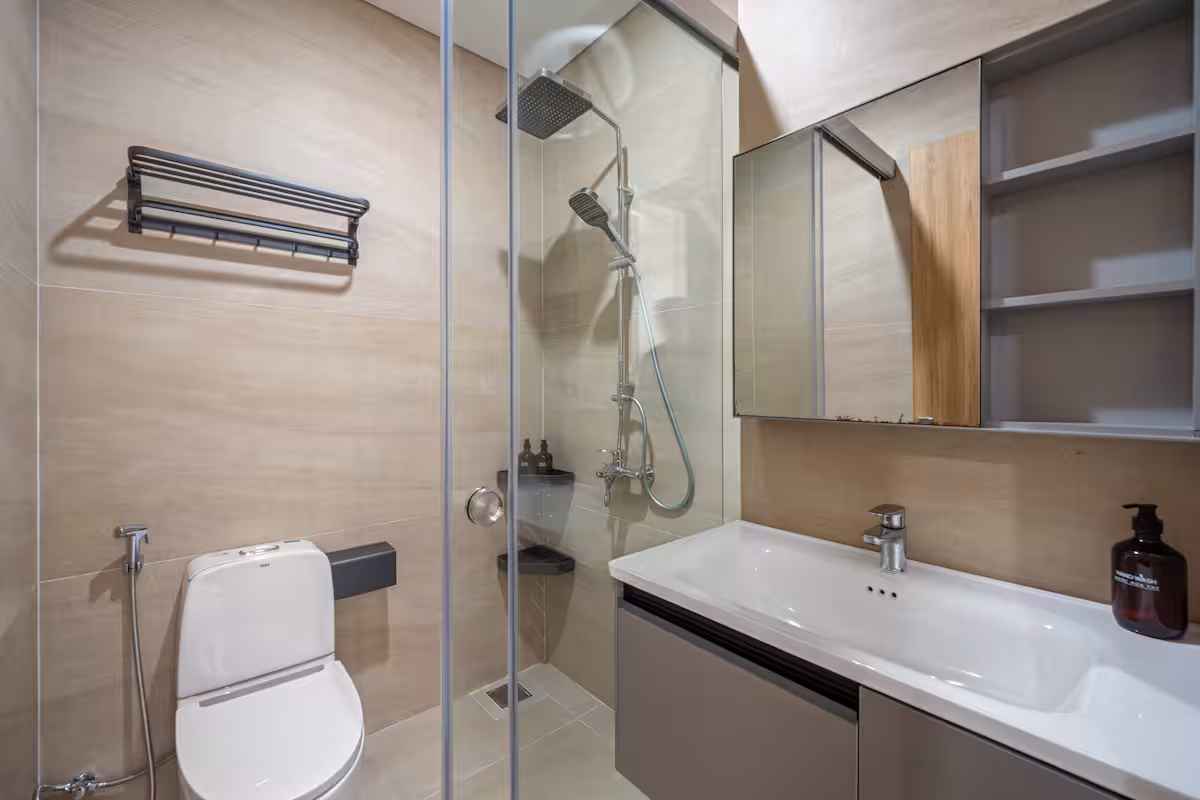 Bleu Marin Modern Bathroom Da Nang with Hot Cold Water