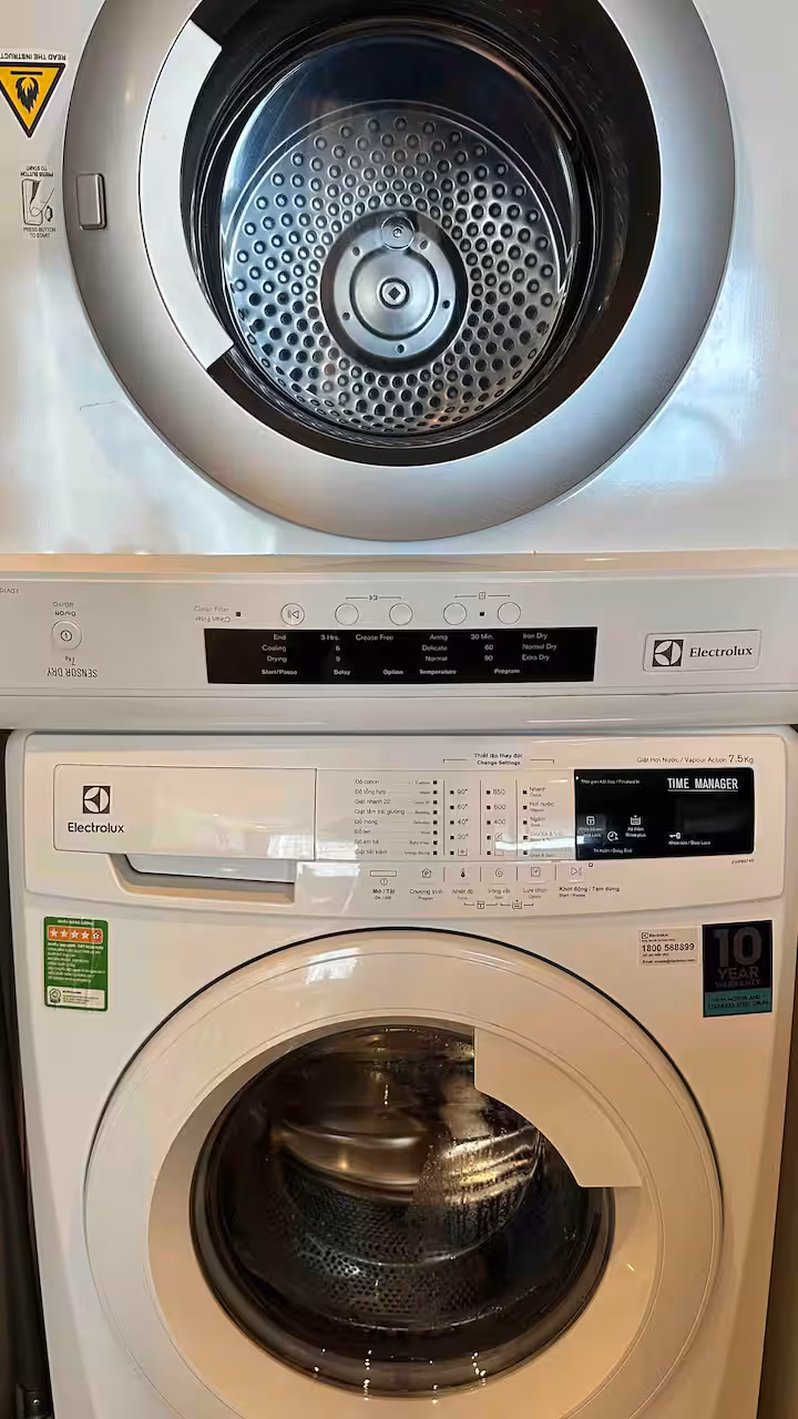 Luxury Apartment Laundry Area