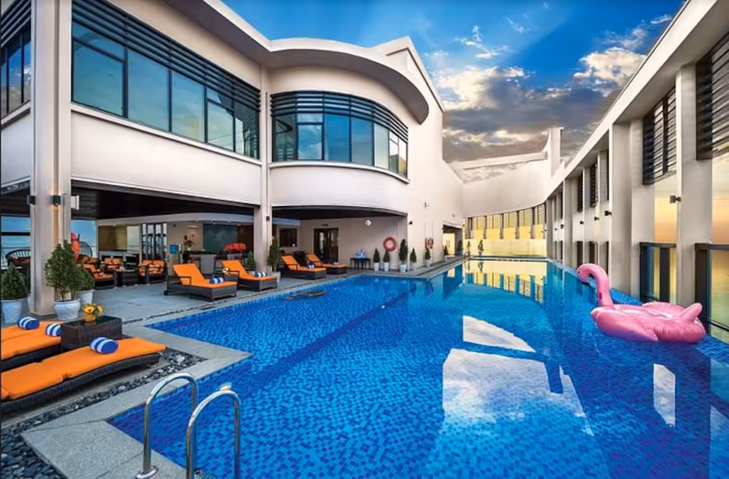 Luxury Apartment Pool Area